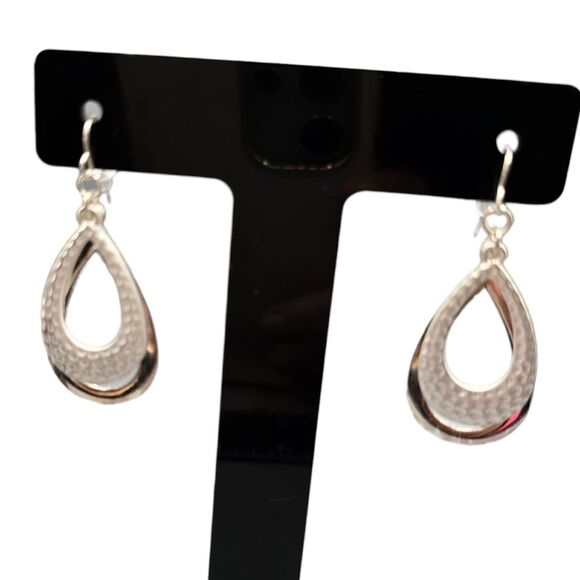 Layered Teardrop Pierced Earrings Gray Textured Silver Smooth Color Tone Dangle - Picture 3 of 6